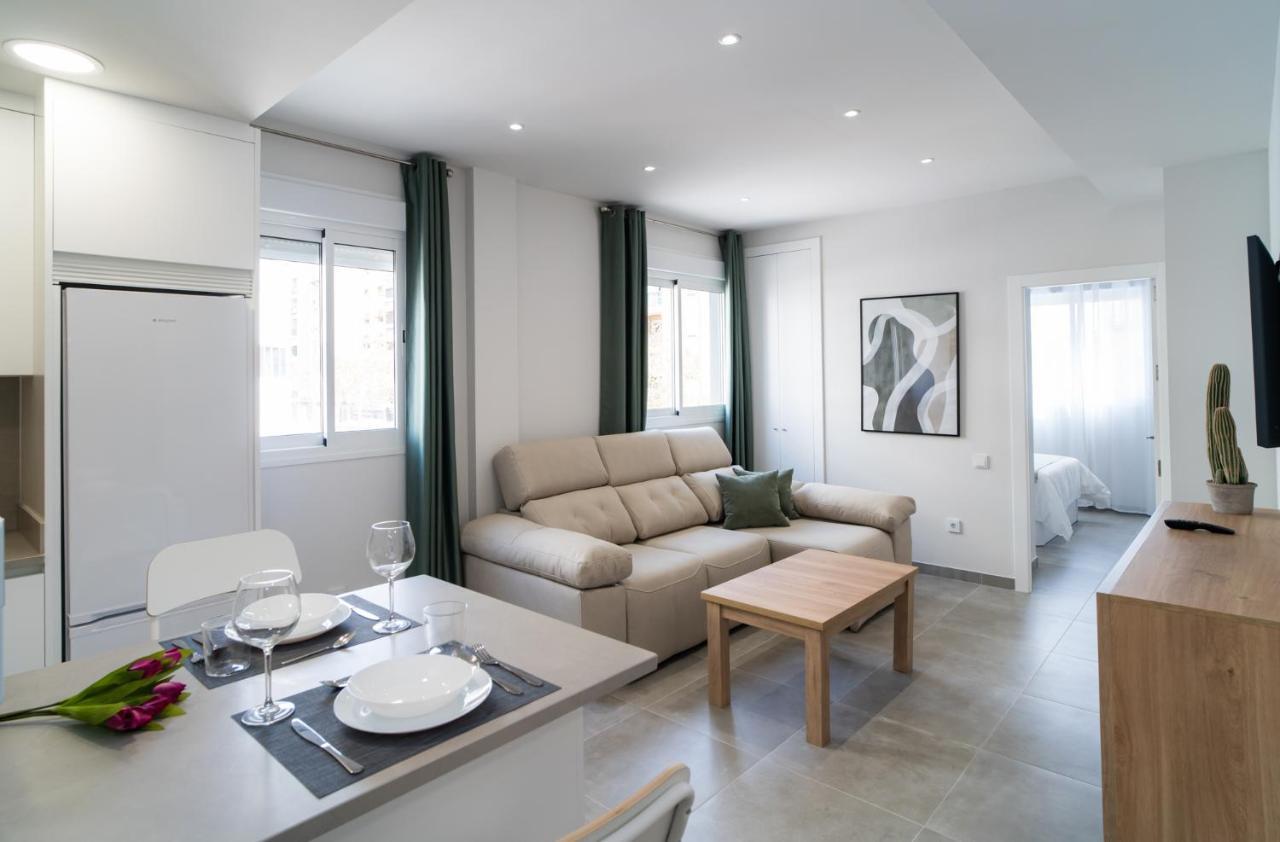 Aac Malaga - Apartamento Muy Comodo Y Bien Comunicado, A 1,3Km Del Centro Dış mekan fotoğraf